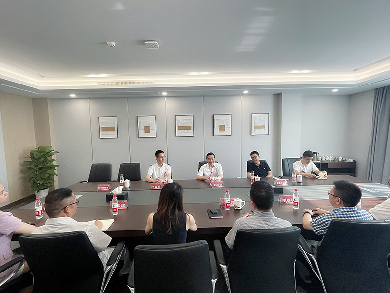 封面.jpg 封面.jpg